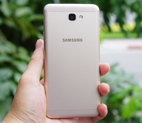 galaxy j7 prime traseira