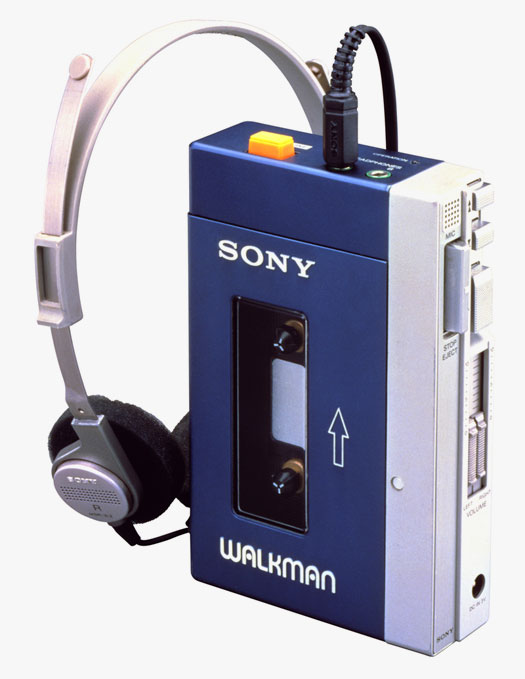 O primeiro e mais icônico modelo de Walkman. Até Steve Jobs babava por um desses.