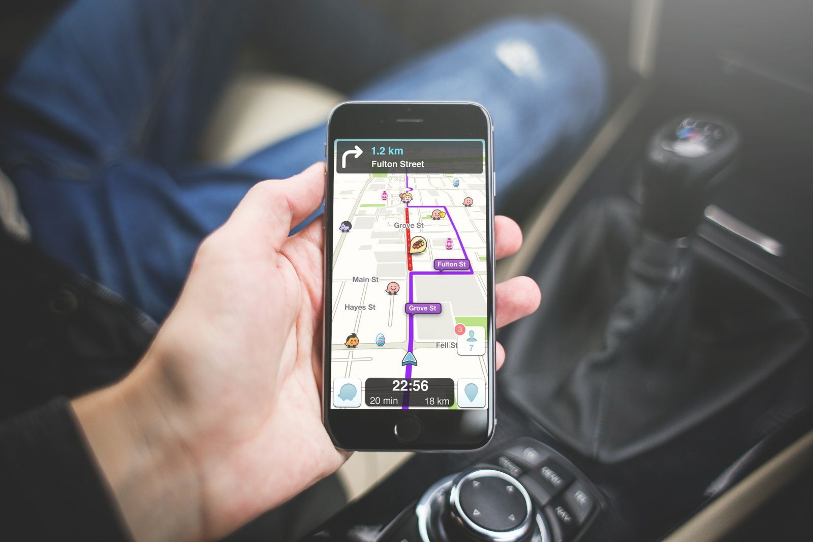 waze-iphone-1