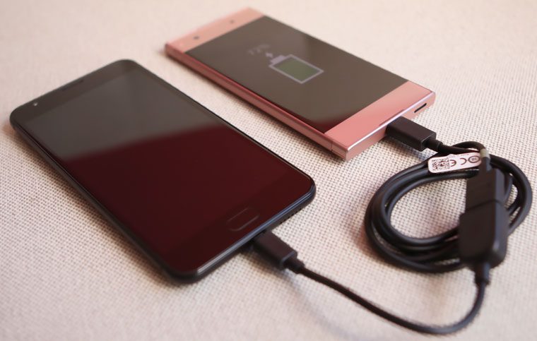 Ulefone Power 2 funcionando como power bank - Mobizoo