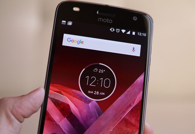 Tela do Motorola Moto Z2 Play - Review / Mobizoo