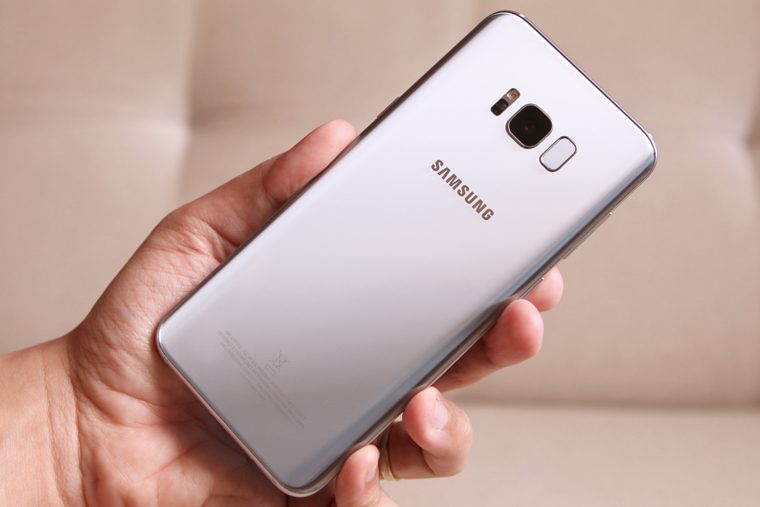 Traseira do Samsung Galaxy S8 Plus - Review / Mobizoo