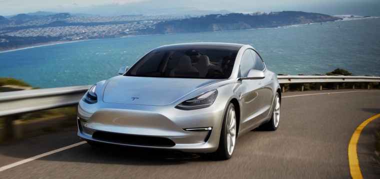 Elon Musk e o Tesla Model 3 - Mobizoo
