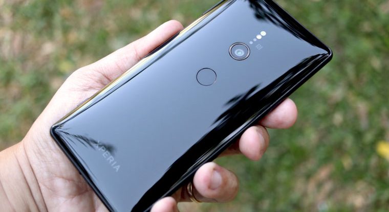 Review Xperia XZ2: um top meio lá, meio cá - Mobizoo