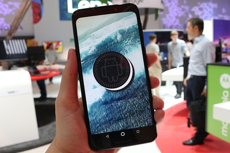 Motorola One rodando Android Oreo