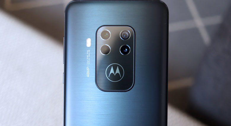 Motorola One Zoom é bom? Vale a pena? [Review] - Mobizoo